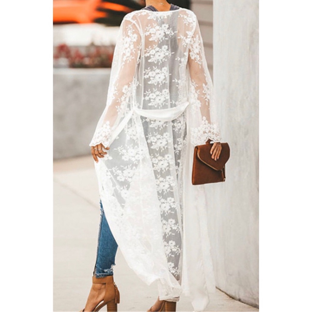 LAST ONE~SALE! NO OFFERS-Chiffon and Lace cover up